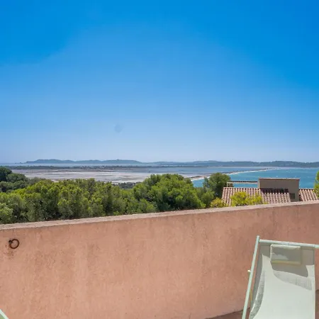 Duplex Cosy Avec Rooftop Vue Mer, Almanarre Apartmán *